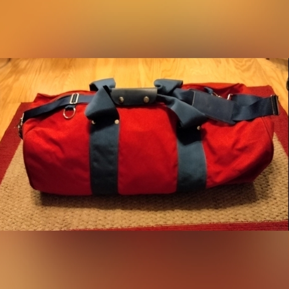 The North Face Base Camp duffle bag sz. L - Picture 2 of 15
